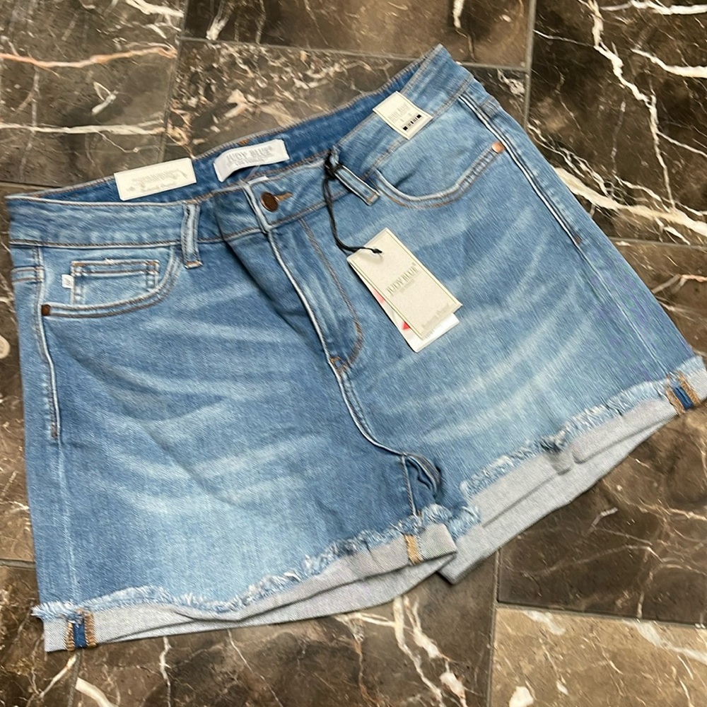 Judy Blue mid rise jean shorts